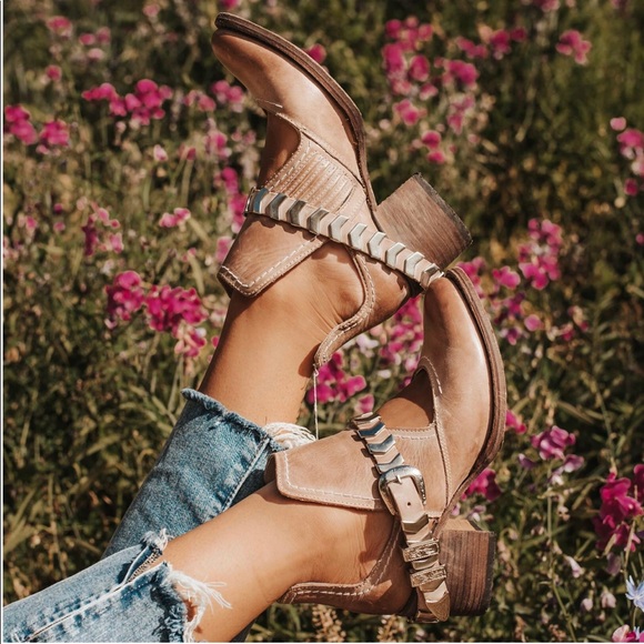 Freebird by Steven Shoes - Freebird by Steven Blade Booties